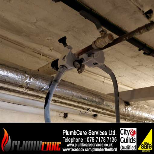 freezing-pipes-bedford-plumber-uk
